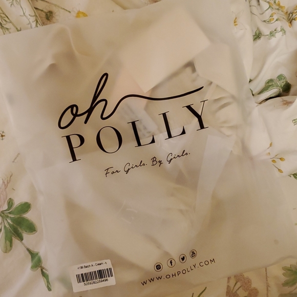 NWT Oh Polly Glow With Me Satin Top - Picture 4 of 4